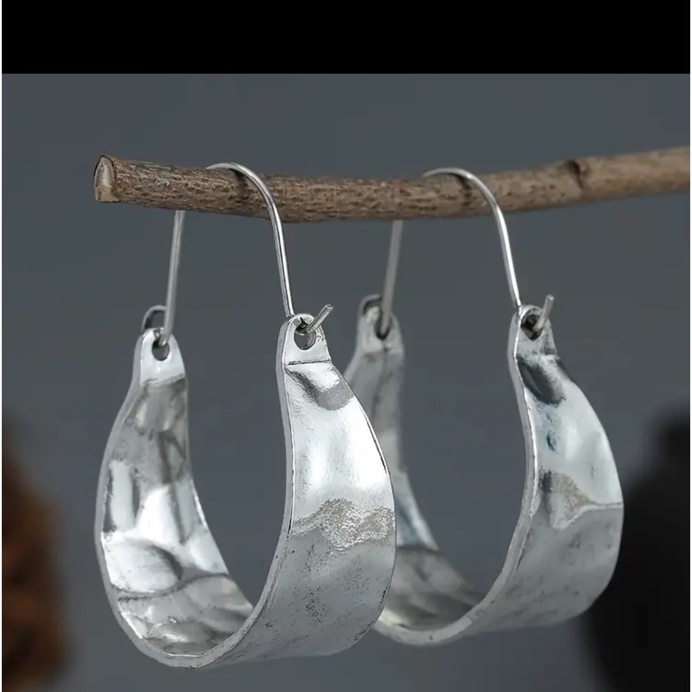 Unique Wide Face Chunky Hoop Earrings Zinc Alloy Silver Plated Jewelry